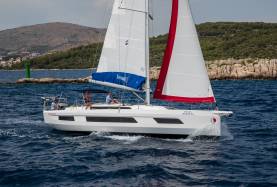 Sunsail 44.3 – 3 cabin