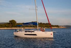 Sunsail 37.3