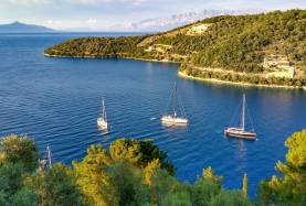 Lefkas Yacht Charter
