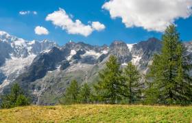 5 Wonderful Walks in the Alps