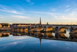 Multi Activity in the Loire