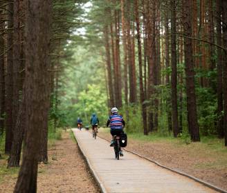 biking tours in europe