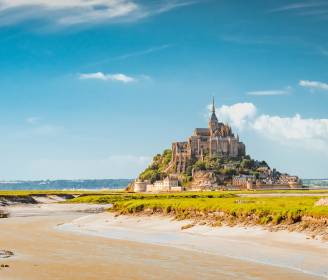 Clifftop Trails & Seaside Spins: 5 Scenic Coastal Trips in Europe 