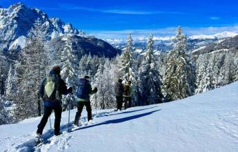 Snowshoeing in the Dolomites – Premium Adventure