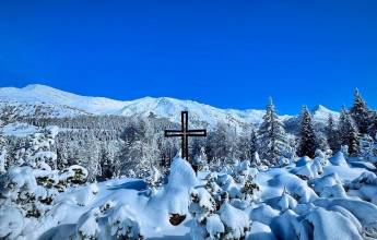 Snowshoeing in the Dolomites – Premium Adventure