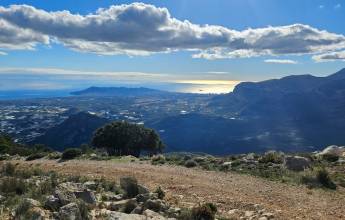 Hike Spain’s Sierra de Aitana