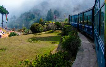 Trek Darjeeling, Sikkim & the Singalila Ridge