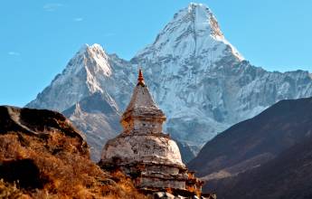 Everest Treks in Comfort