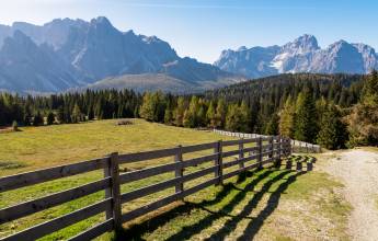 Classic Dolomites Hikes – Premium Adventure
