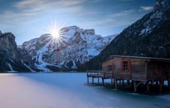 Snowshoeing in the Dolomites – Premium Adventure