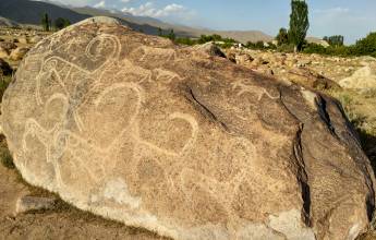 Kyrgyzstan Walking Explorer