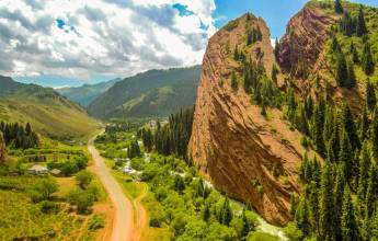 Kyrgyzstan Walking Explorer