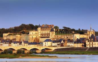 Loire Valley: Walks, Wine & Chateaux