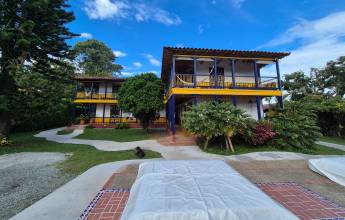 Colombia: Culture, Coffee & Caribbean