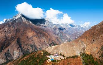 Everest Treks in Comfort