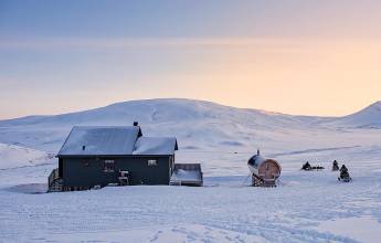 Svalbard Arctic Adventure – Sunny Winter