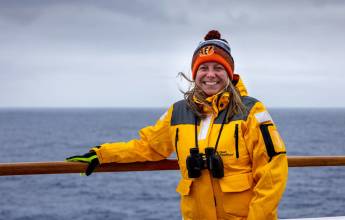 Antarctica by Helicopter: Crossing the Circle and the Peninsula