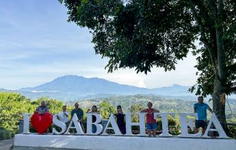 Borneo Wildlife Discoverer