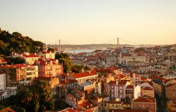 Signature Portugal | Among the Whitewashed Hills