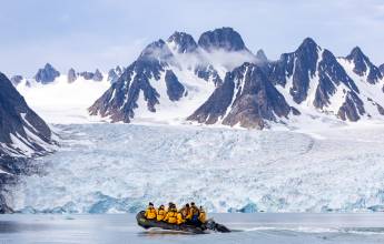 Svalbard in Spring: Sea Ice, Pristine Snow and Wildlife