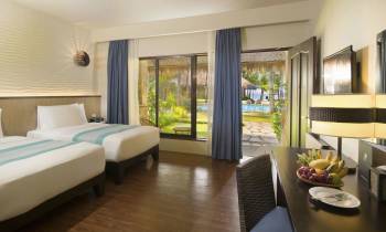 Deluxe Pool View