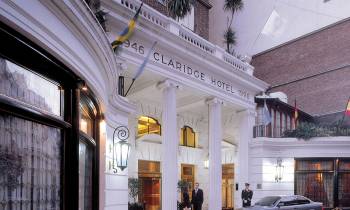 a large building