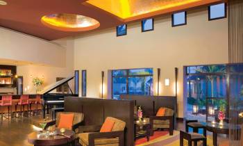 Lobby bar
