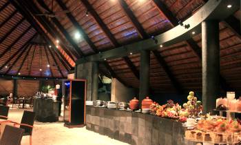 Komandoo Island Resort Restaurant