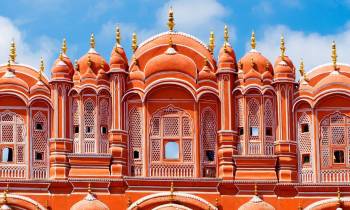 Hawa-Mahal-palace-in-Jaipur-Rajasthan-India