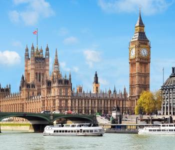 Enchanting Travels UK & Ireland Tours Westminster palace and Big Ben, London, UK