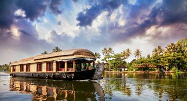 Enchanting Travels South India Tours Kerala Houseboat Tour