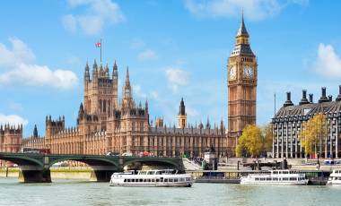 Enchanting Travels UK & Ireland Tours Westminster palace and Big Ben, London, UK