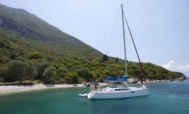 Lefkas Yacht Charter