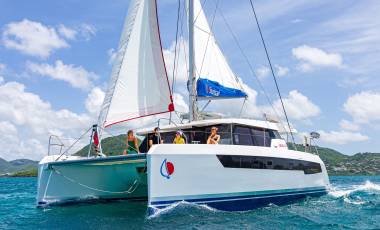 Sunsail | Location de catamarans à voile