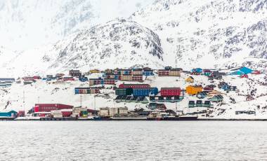 Arctic Saga: Exploring Spitsbergen via the Faroes and Jan Mayen