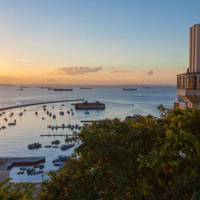 Salvador Elevador Lacerda V