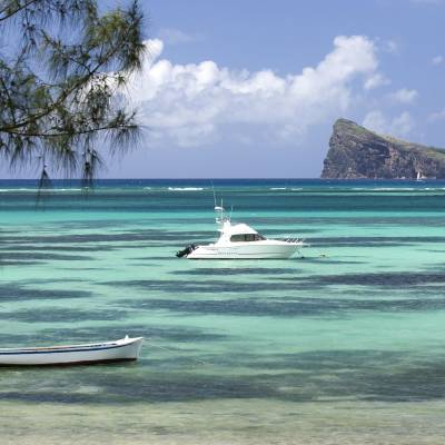 a small boat in a body of water