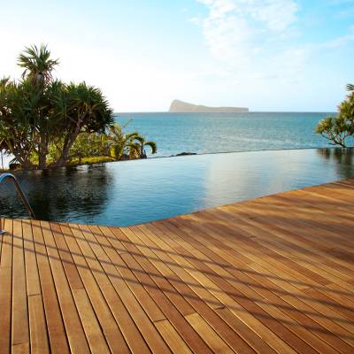 Infinity pool, Paradise Cove
