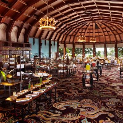 Crowne room