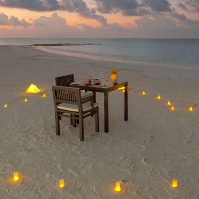 Beach dining