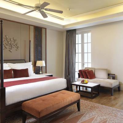Merchant Room