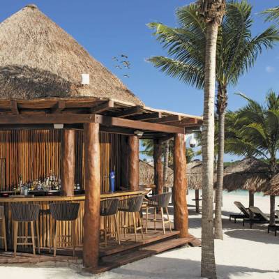 Barracuda Beach Bar
