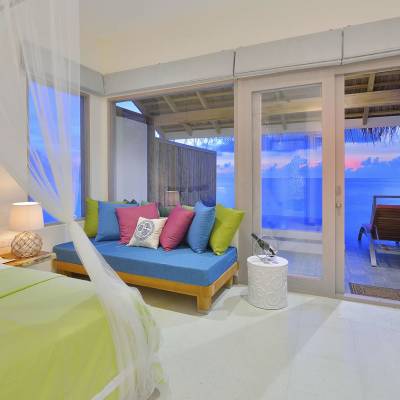 Lagoon villa with plunge pool