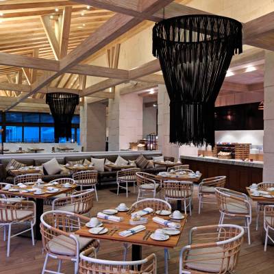 20°87° Restaurant