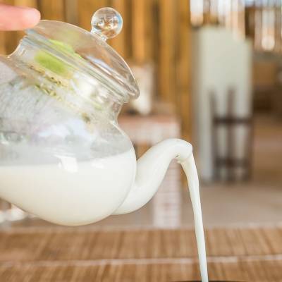 Roots Restaurant Lounge