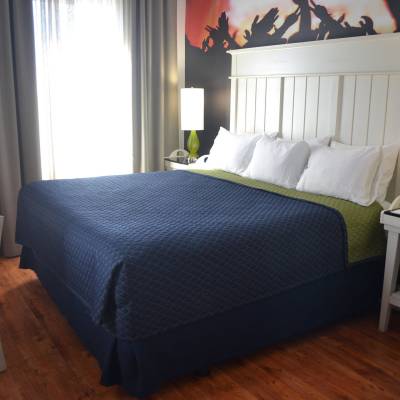 Guest room