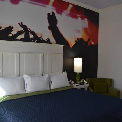 Guest room