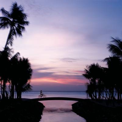 One and Only Reethi Rah