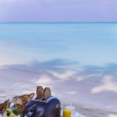 One and Only Reethi Rah