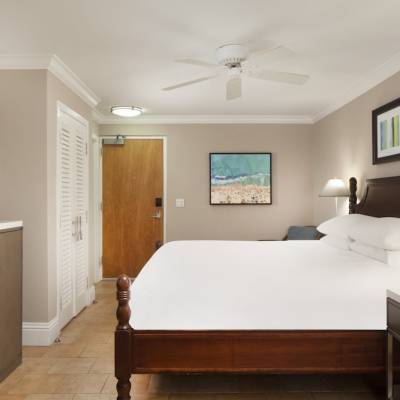 Pier House Resort & Spa